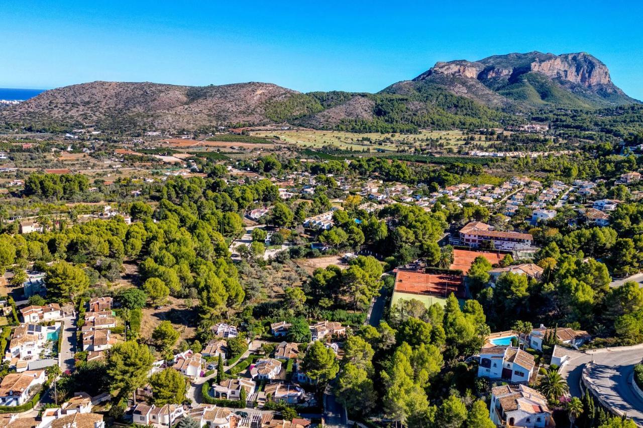 Вилла Ruhiges Eckreihenhaus Mit Pool In La Sella Zarzas One Denia Педрегер Экстерьер фото
